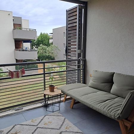 Appartement T2 Avec Terrasse, 5 Min De La Plage Fréjus Buitenkant foto