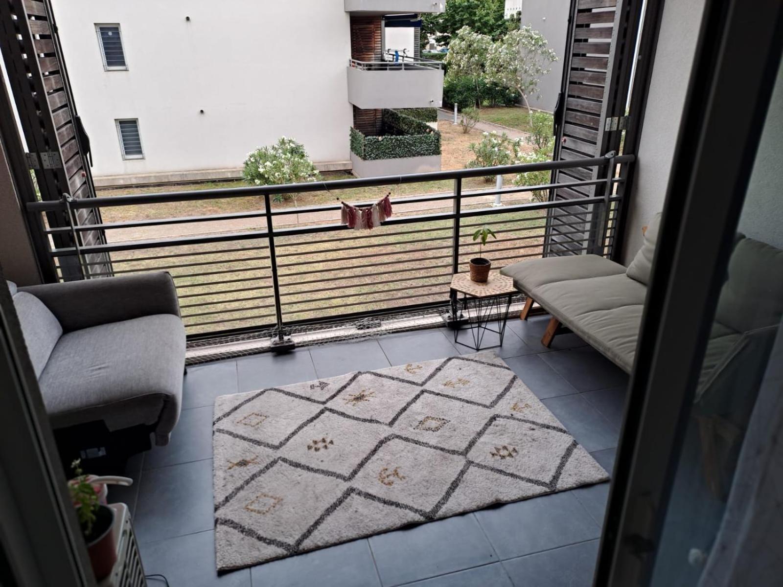 Appartement T2 Avec Terrasse, 5 Min De La Plage Fréjus Buitenkant foto