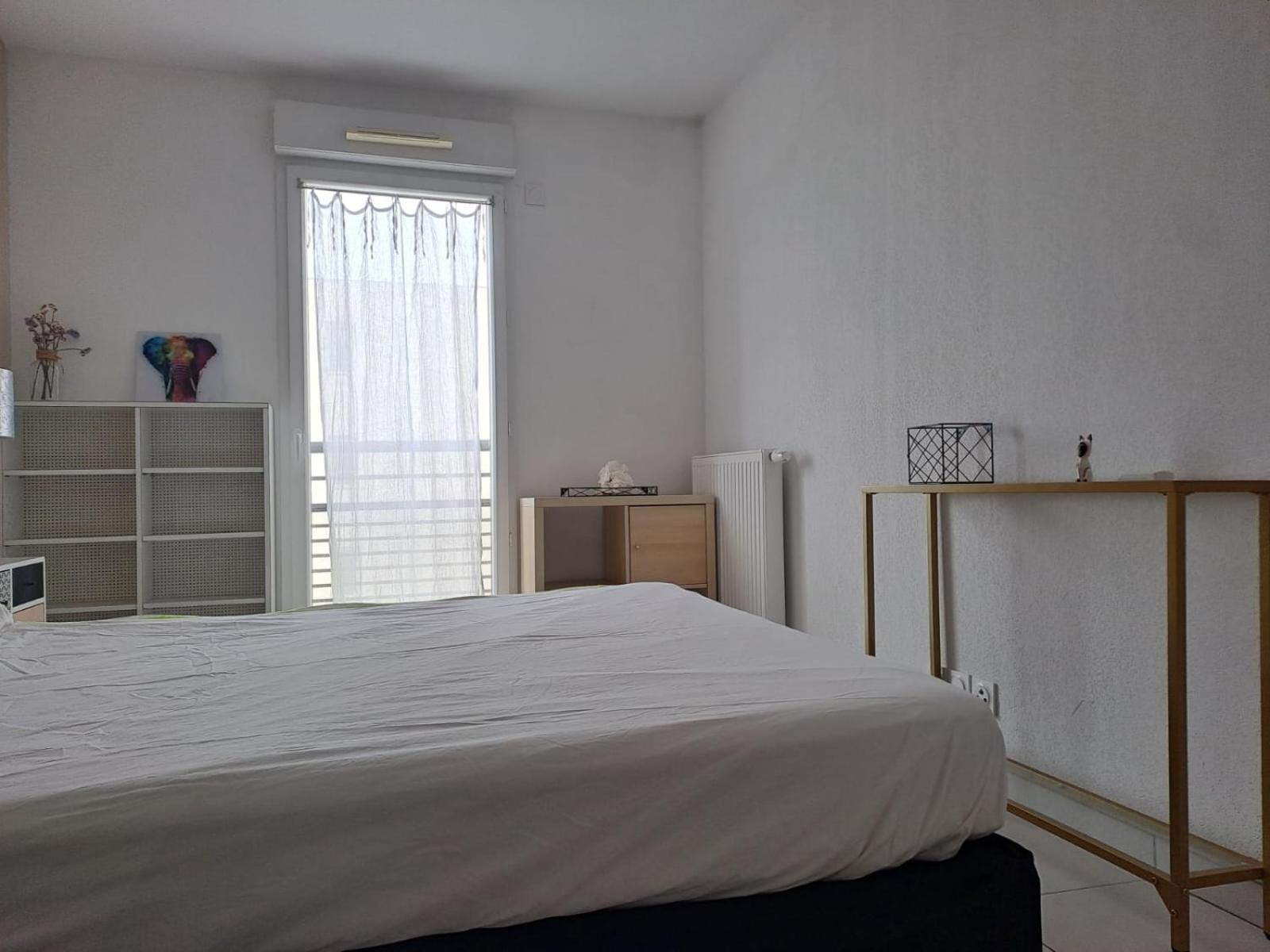 Appartement T2 Avec Terrasse, 5 Min De La Plage Fréjus Buitenkant foto